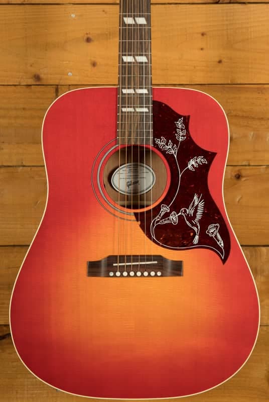 Gibson Hummingbird Special | Satin Vintage Cherry Sunburst