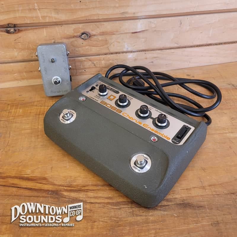 Boss CE-1 Chorus Ensemble with Pharaoh Loop FX Loop Pedal