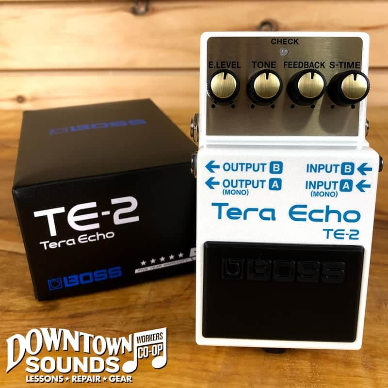 Boss TE-2 Tera Echo Stereo Ambience Pedal