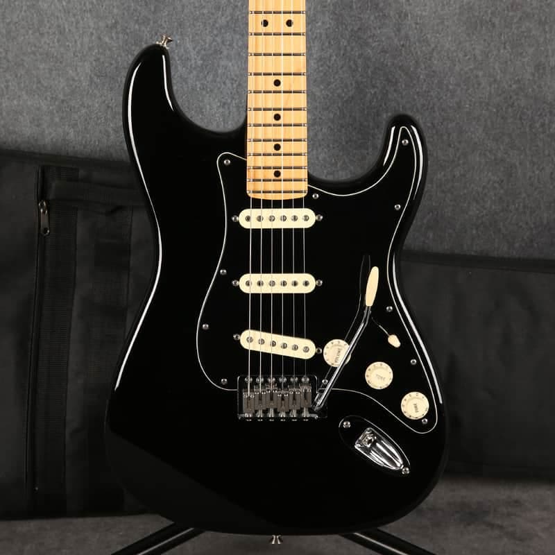 Fender Mexican Stratocaster - Black - 2nd Hand (166457)