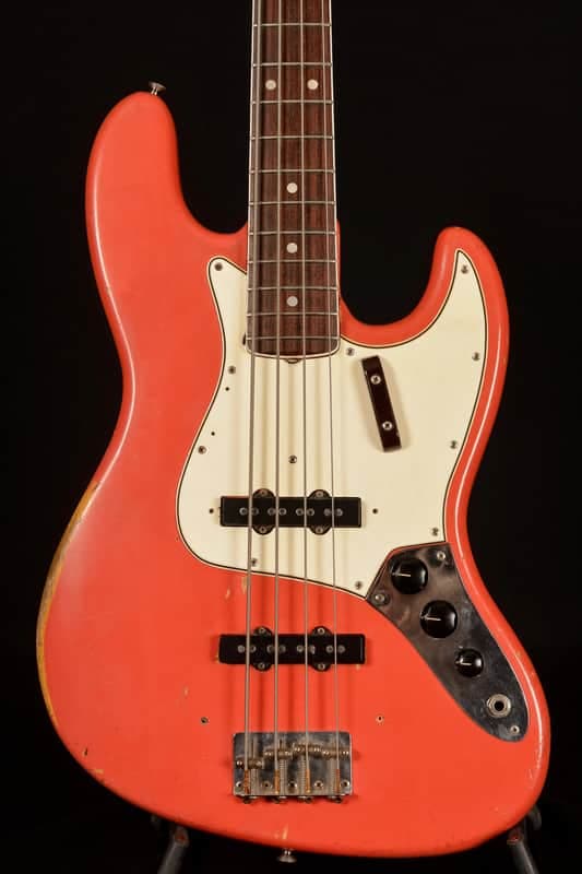 Fender Jazz Bass 1966 Fiesta Red w. OHSC