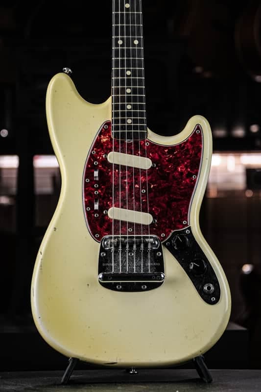 1964 Fender Mustang olympic white