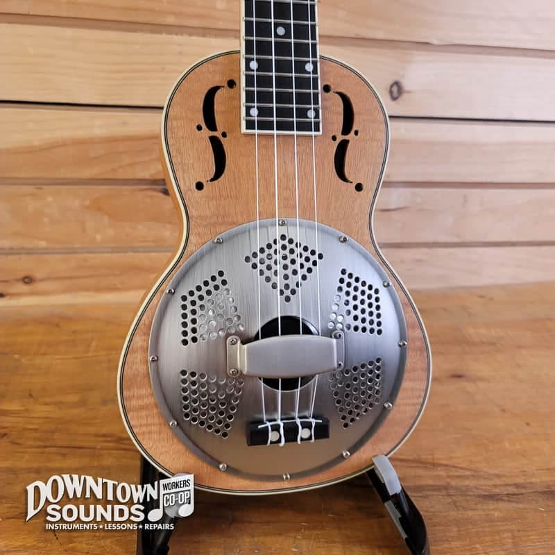 Gold Tone ResoMaple Tenor Scale Curly Maple Resonator Ukulele with Gig Bag - Natural Satin Finish