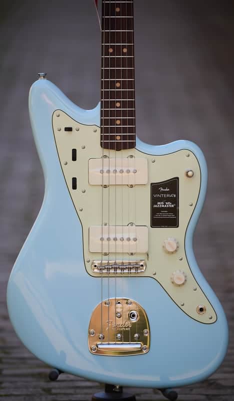Fender Vintera® III Mid '60s Jazzmaster® - Sonic Blue