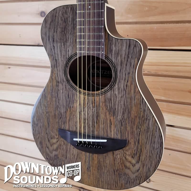 Yamaha APXT2EW 3/4 Acoustic/Electric Guitar with Gig Bag - Natural Finish