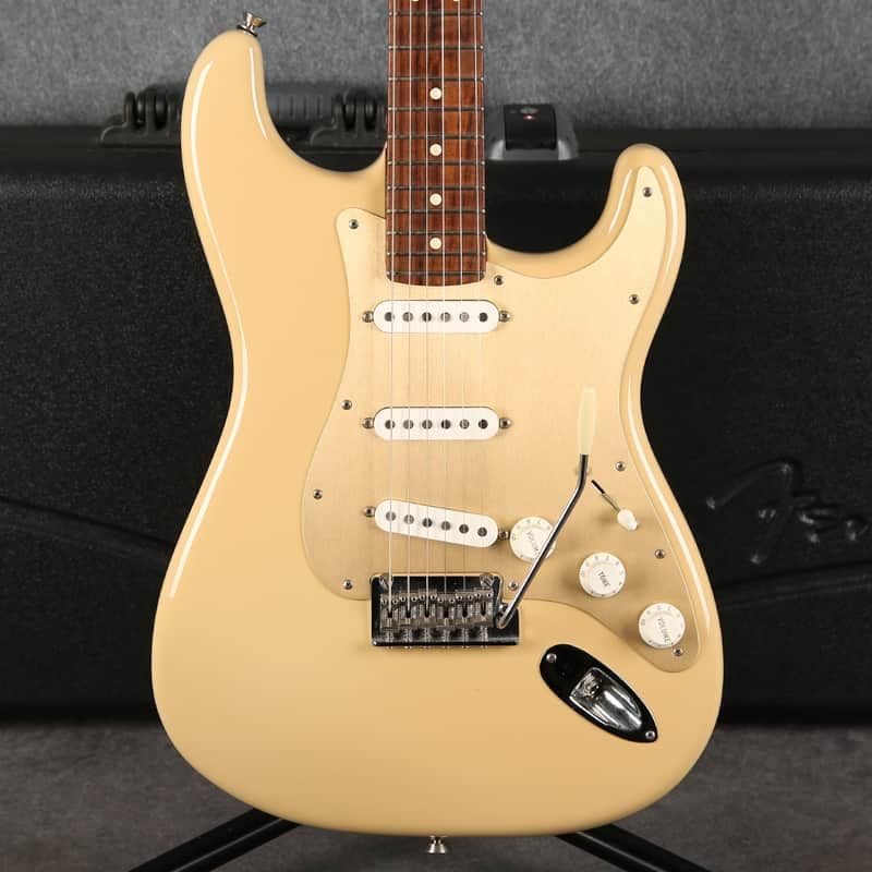 Fender Ltd American Professional Stratocaster - RW Neck - Desert Sand - 2nd Hand