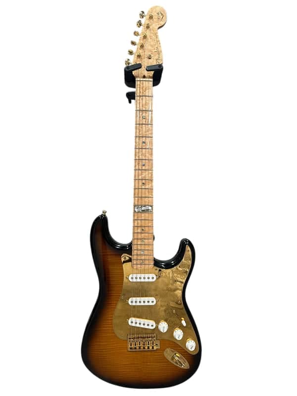 Fender Diamond Dealer Custom Shop Limited Edition 40th Anniversary Stratocaster W/ Diamond Ring