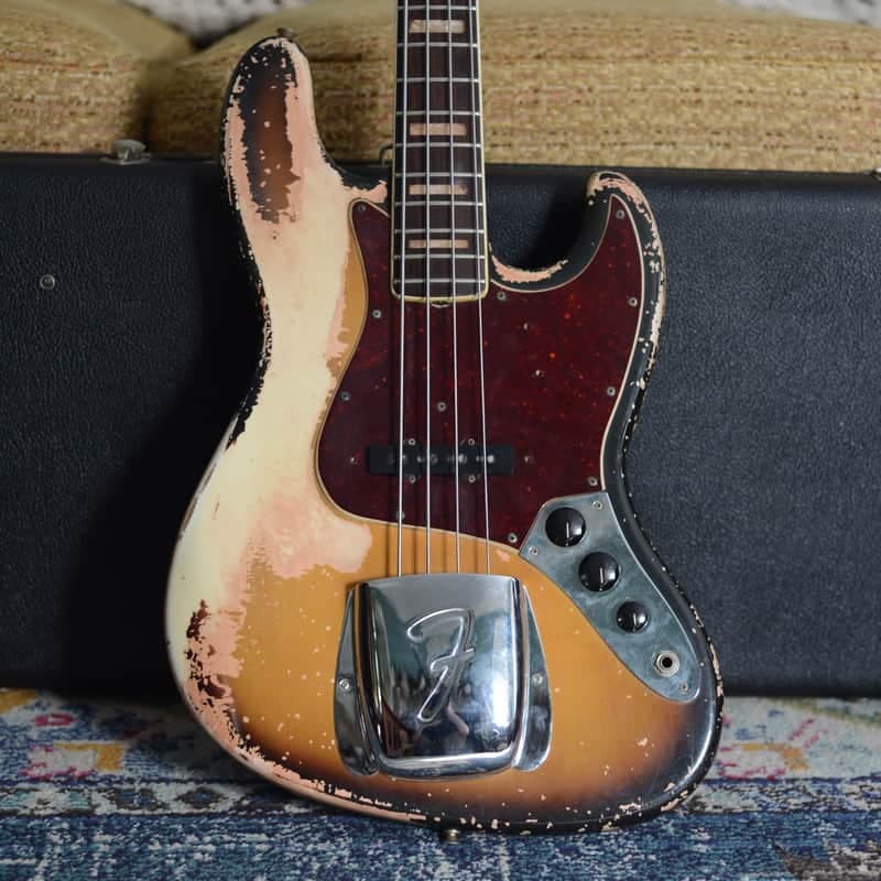 1969 Fender Jazz Bass w/HSC