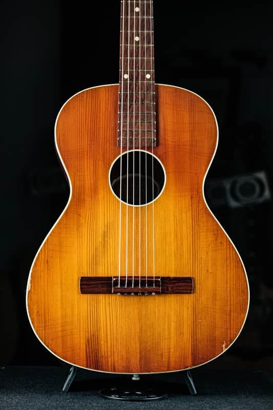 1951 Levin Model 17 Rio sunburst