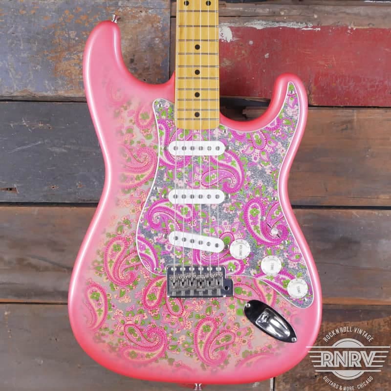 Fender ST-57 Stratocaster Reissue CIJ - 2002 - Pink Paisley