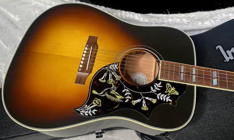 NEW ! Gibson Hummingbird Standard - Vintage Sunburst - Acoustic Electric - Authorized Dealer - 4.7lbs - G07085