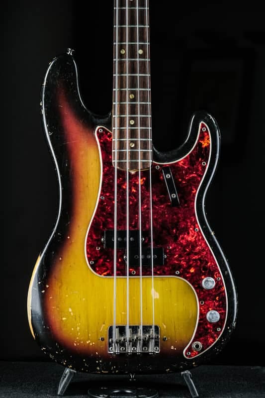 1967 Fender Precision Bass sunburst