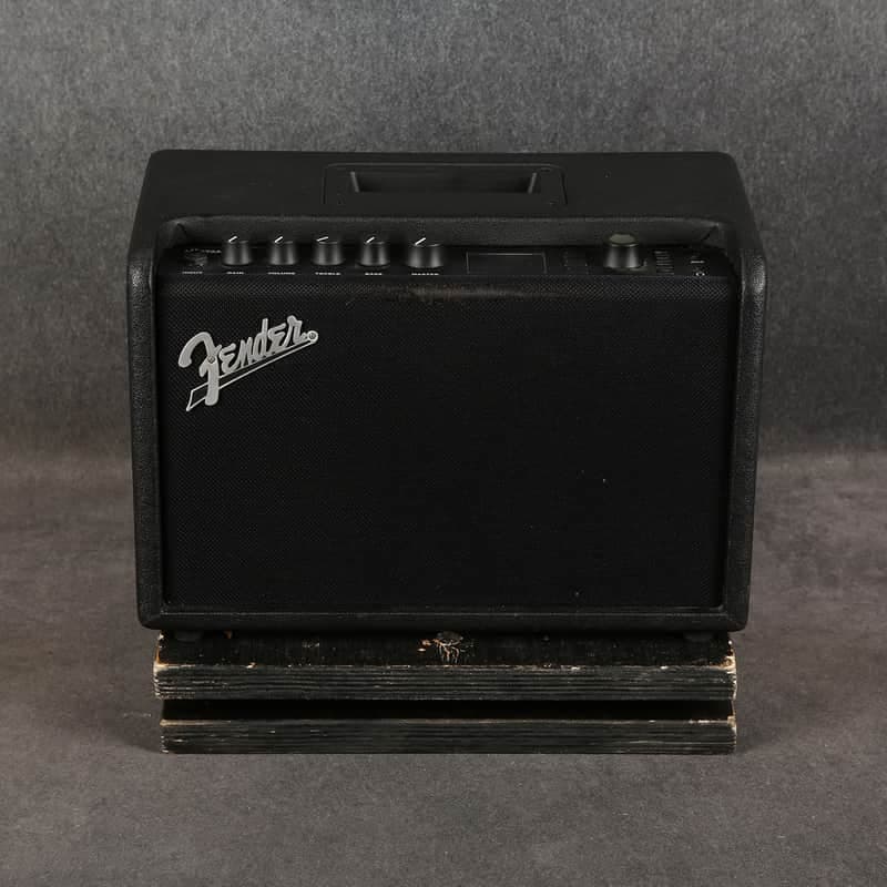 Fender Mustang GT40 Combo - 2nd Hand (171071)