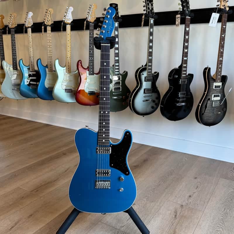 Fender Limited Edition Cabronita Telecaster with TV Jones Pickups 2019 - Lake Placid Blue