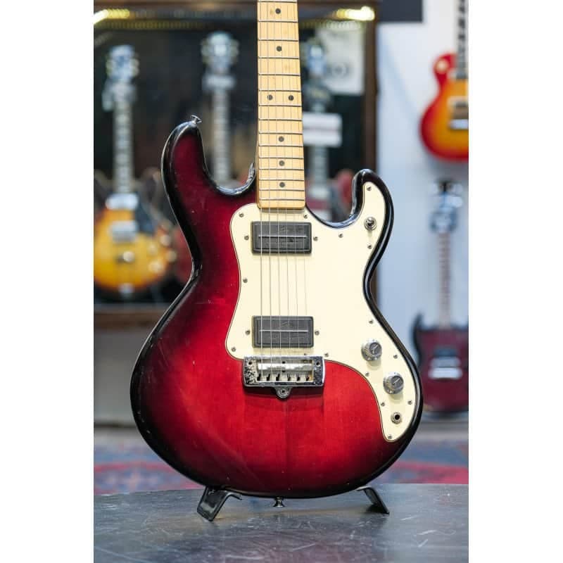 1984 Peavey T-15 sunburst