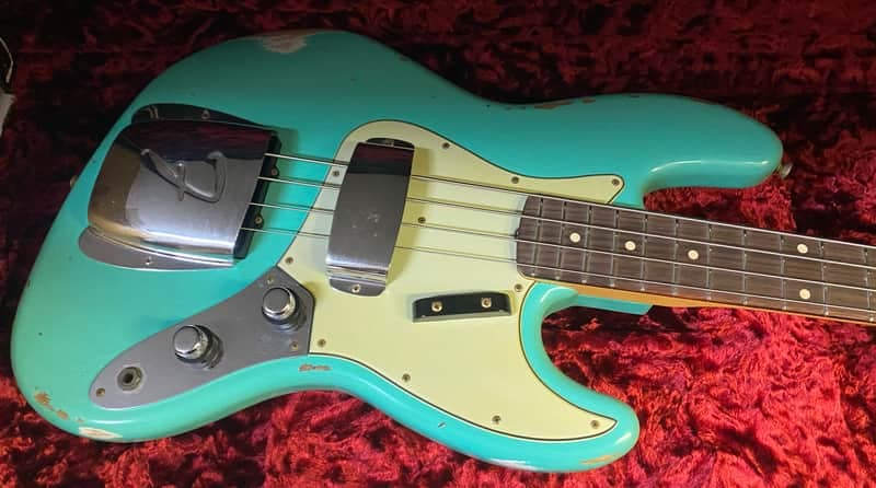 NEW Old Stock! 2022 Fender Custom Shop '60 Jazz Bass Relic - Seafoam Green - 9.4 lbs - Authorized Dealer - R120175