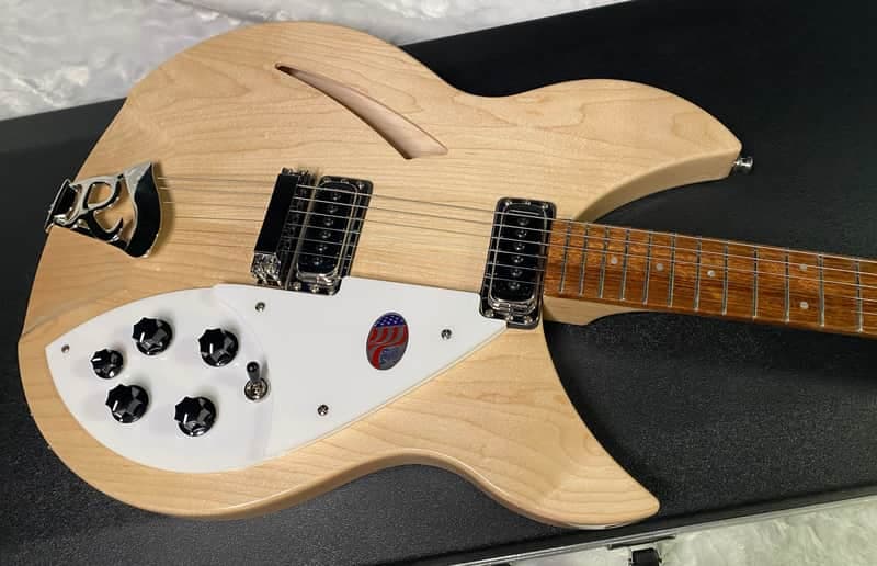 NEW! Rickenbacker 330 Maple Glo MG - Semi Hollow Electric Guitar - Authorized Dealer - 7.4 lbs - G06835