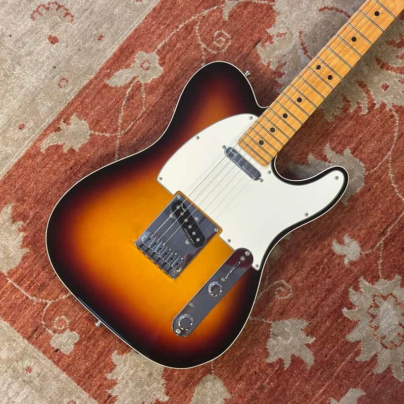 Fender American Ultra Telecaster - Ultraburst w/OHSC