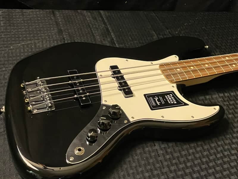Mint Fender Player Jazz Bass with Pau Ferro Fretboard Black Authorized Dealer SAVE BIG!!