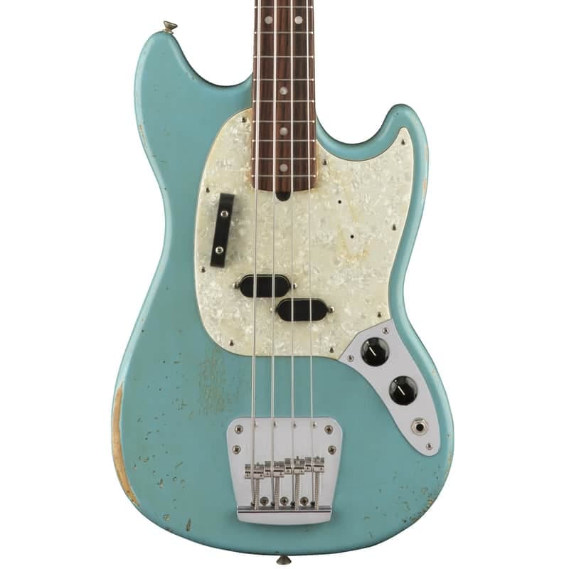 Fender JMJ Road Worn Mustang Bass Faded Daphne Blue Rosewood