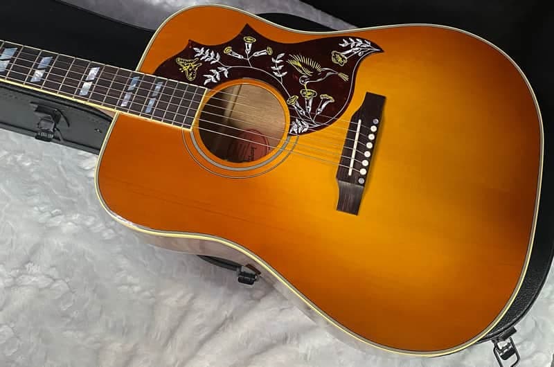 NEW! Gibson Hummingbird Original - Heritage Cherry Sunburst - 4.5lbs - Baggs HiFi DNA system - Authorized Dealer! G07862