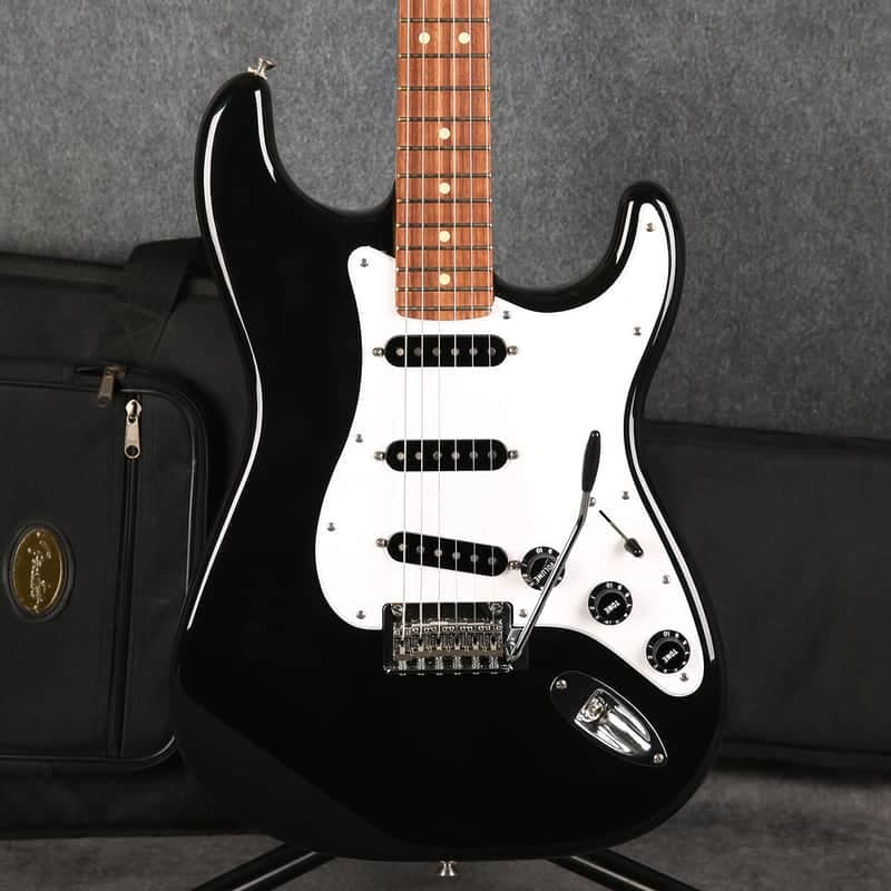 Fender Player Stratocaster Black Solid Body Electric Guitar - 2nd Hand