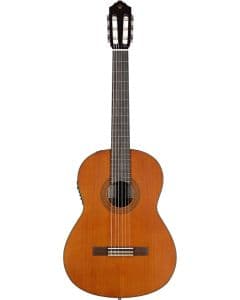 Yamaha Handcrafted Cedar Classical Gtr W/Case